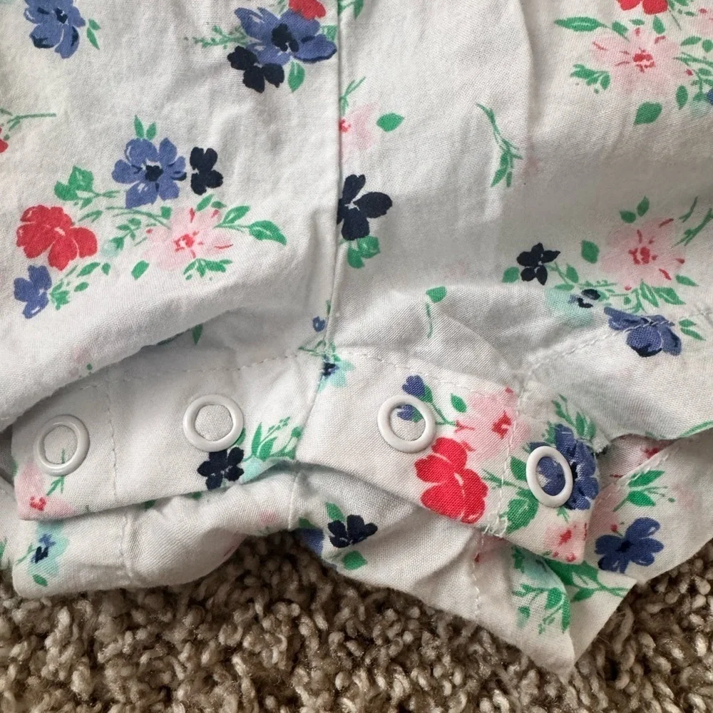 Floral Romper Carter’s Baby Girl Floral Sleeveless Romper - Size 3 Months